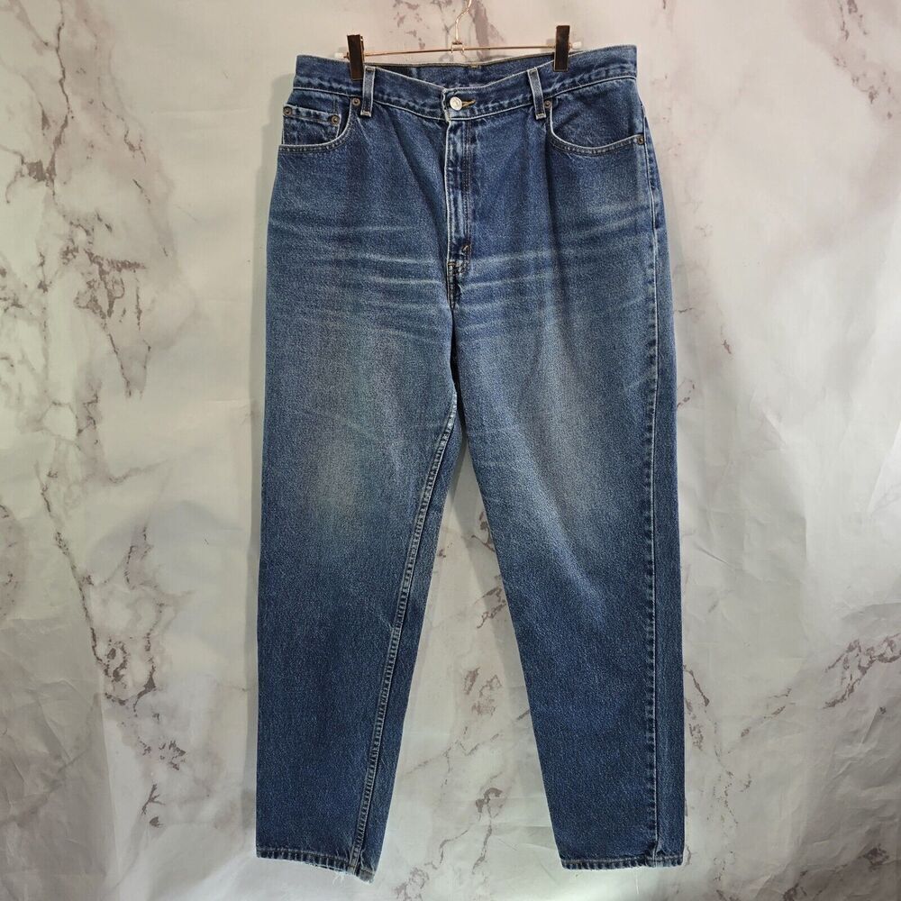 Vintage Levis Jeans Womens 34x31 Y2K 550 Relaxed High Rise Tapered Leg Mom Denim